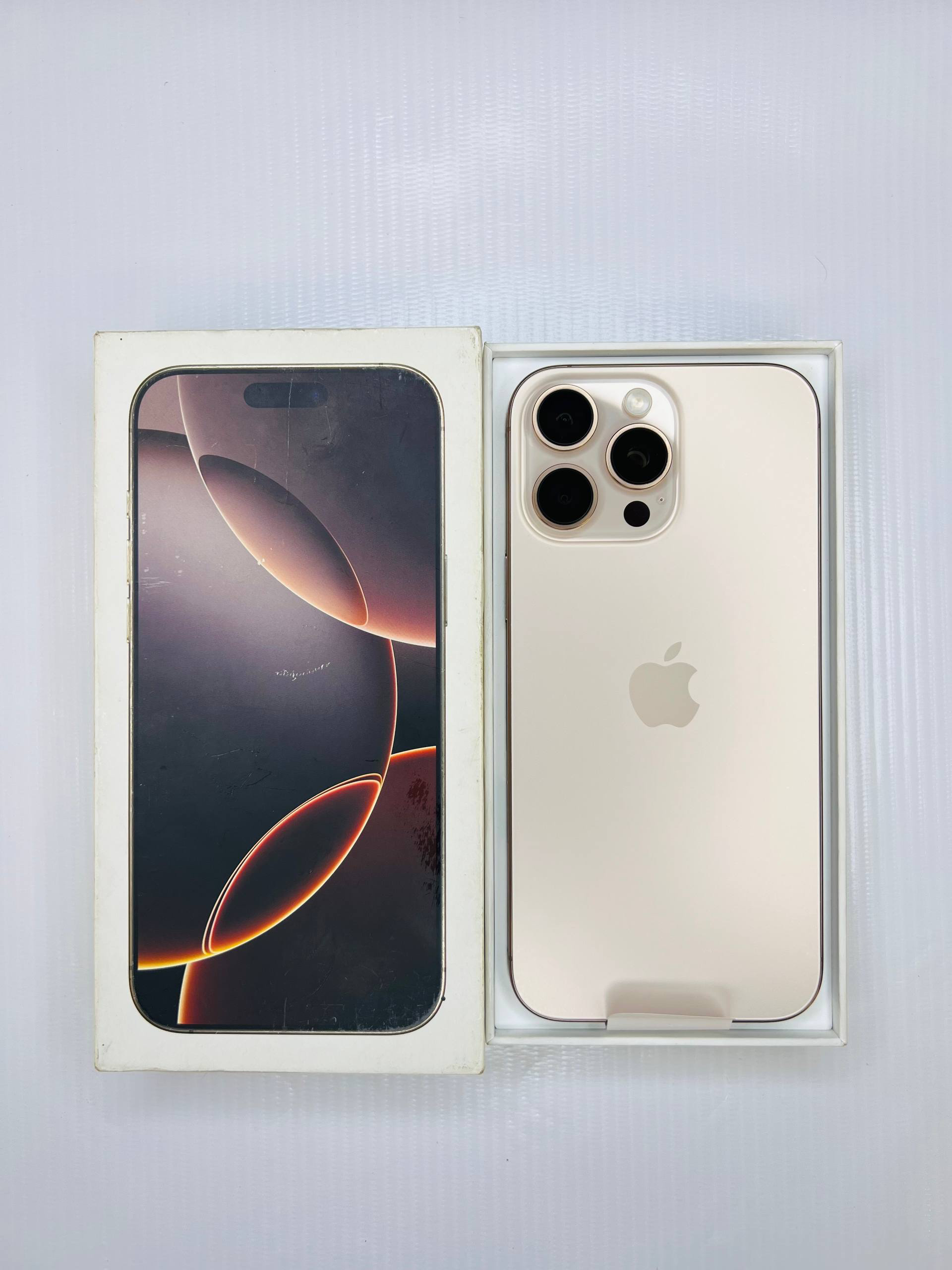 iPhone 16 pro max 256g 94%